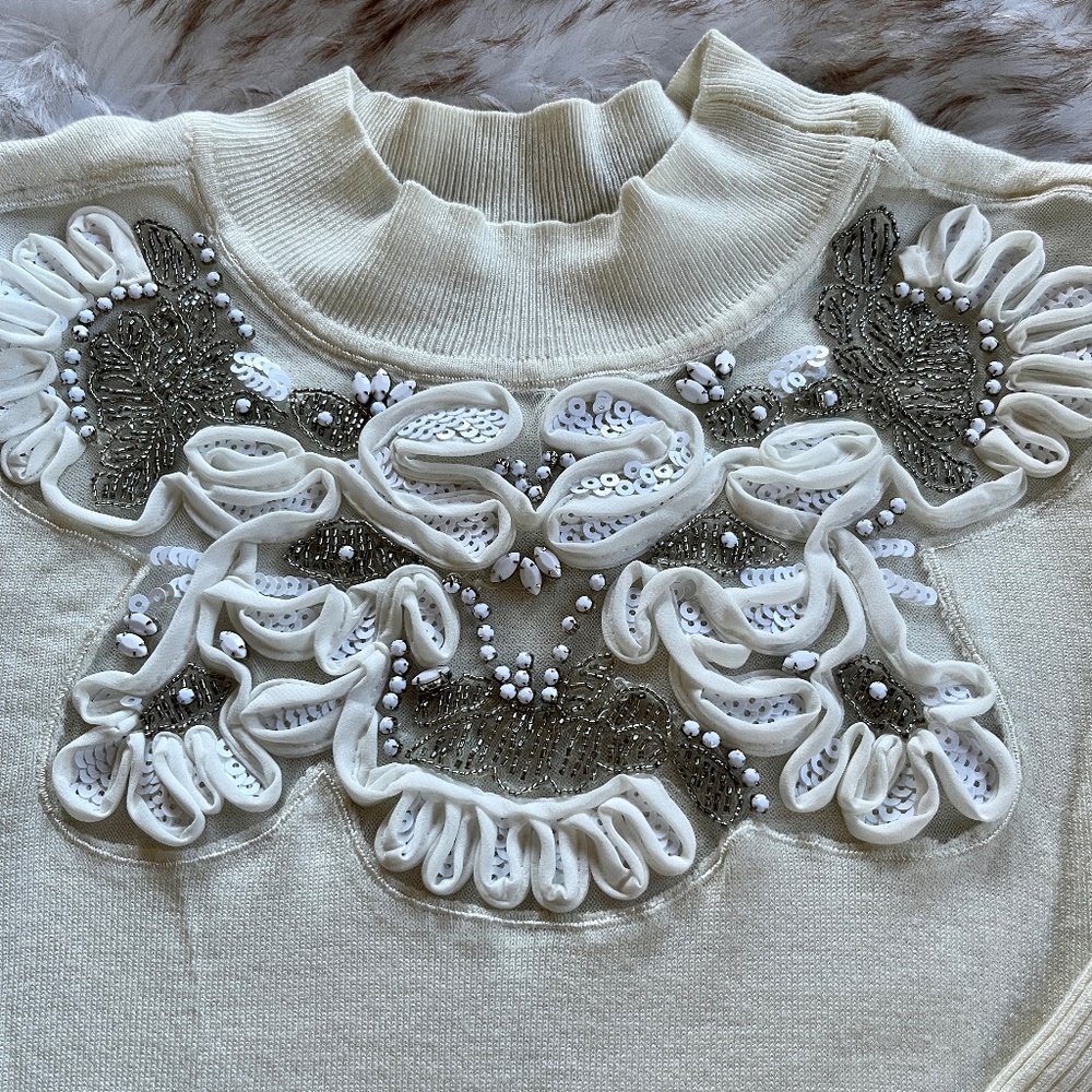 Boston Proper Cream Color Embroidered 3/4 Length Sleeve Sweater